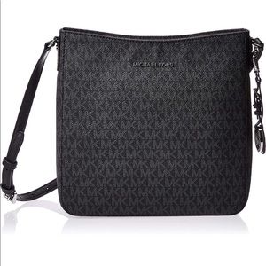 Michael Kors Jet Set Crossbody